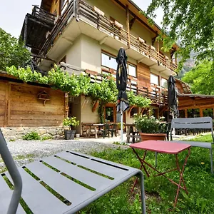 Les 5 Saisons Hotel