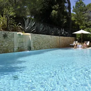 Omega Hotel