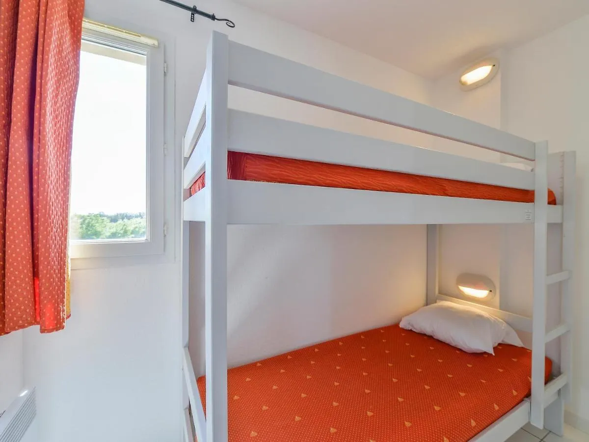 Holiday park Residence Sun Hols Les Rives Du Lac Saint-Saturnin-les-Avignon
